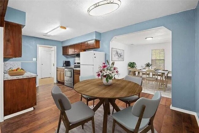 Photo - 157 S Ridge Dr