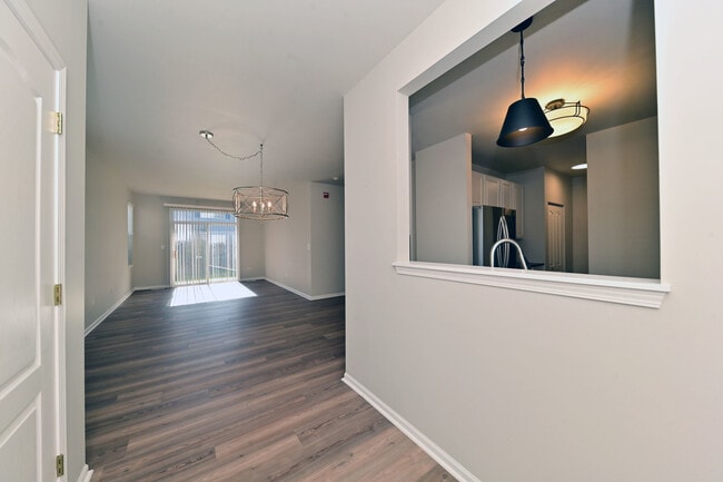 Photo - 2562 Golf Ridge Cir