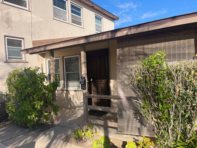 Building Photo - 2172 Felspar St