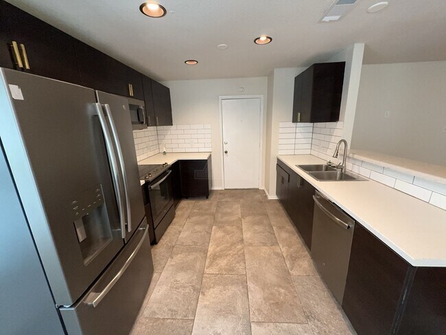 Photo - 2808 Cactus Dr