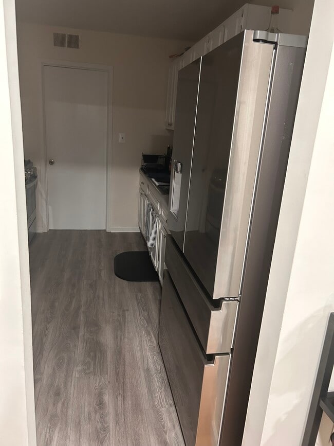 Photo - 1720 Browning St