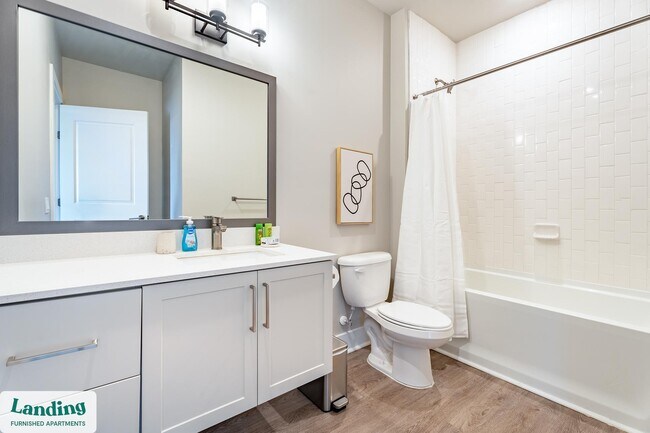 Photo - 300 E Broad St Unidad 322