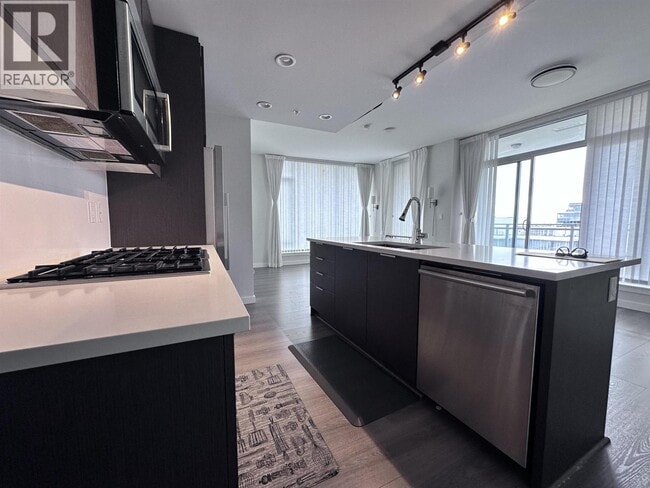 Photo - 3333 Sexsmith Rd Unit 1107