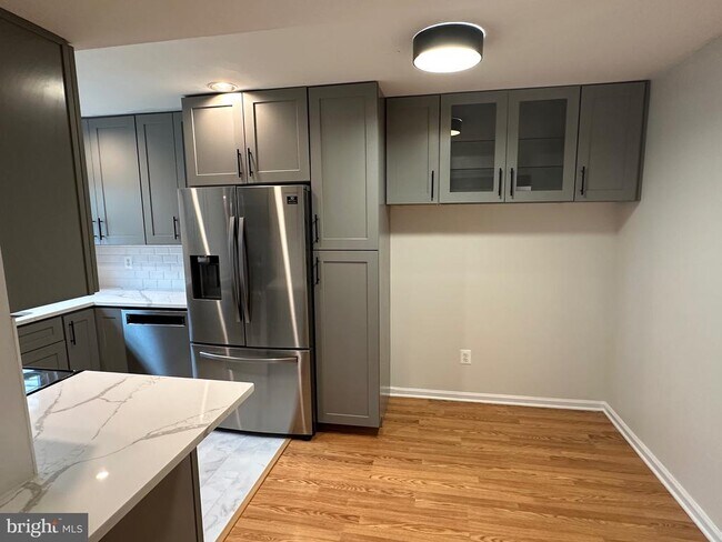 Photo - 115 Prosperity Ave SE Unit B