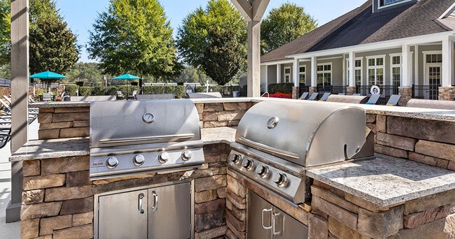 The Outlook at Greystone Apartment Homes