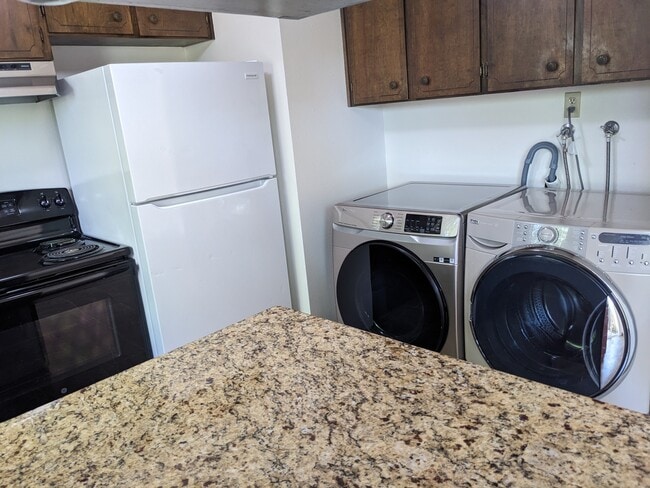 Photo - 250 N 5th St
