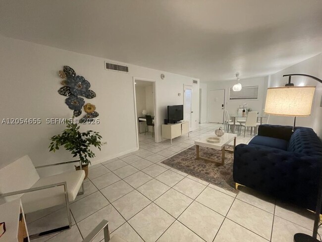 Photo - 401 Biscayne Blvd Unit 4D