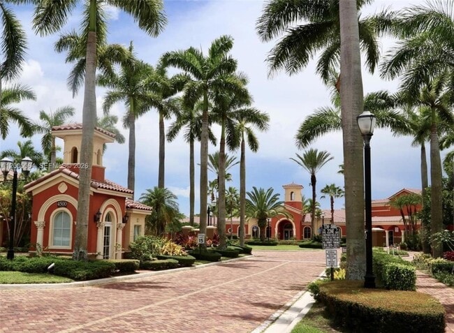 Building Photo - 4508 SW 160th Ave Unit 736