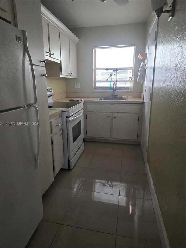 Photo - 1425 Arthur St Unit 410B