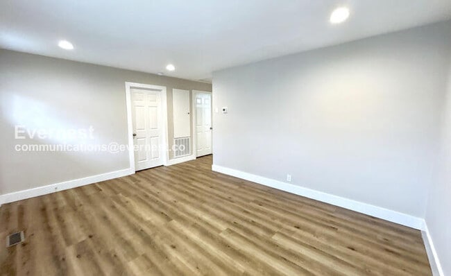 Photo - 1732 17th Ave N