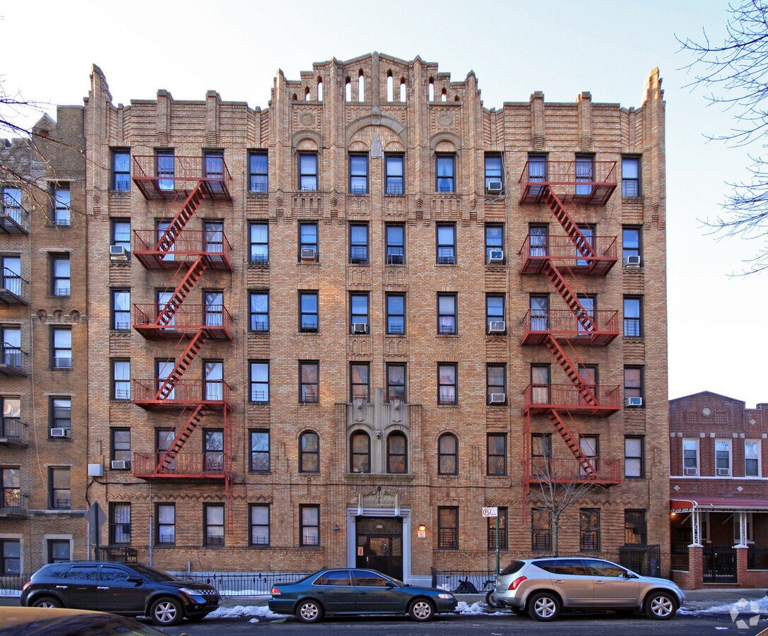 826 Crown St - 826 Crown St