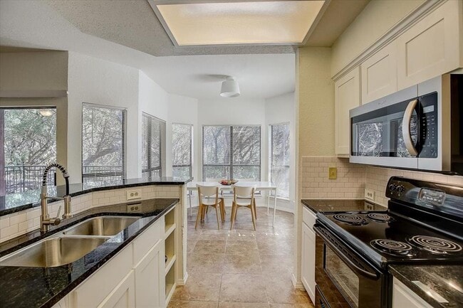 Photo - 4711 Spicewood Springs Rd Unit 2-112