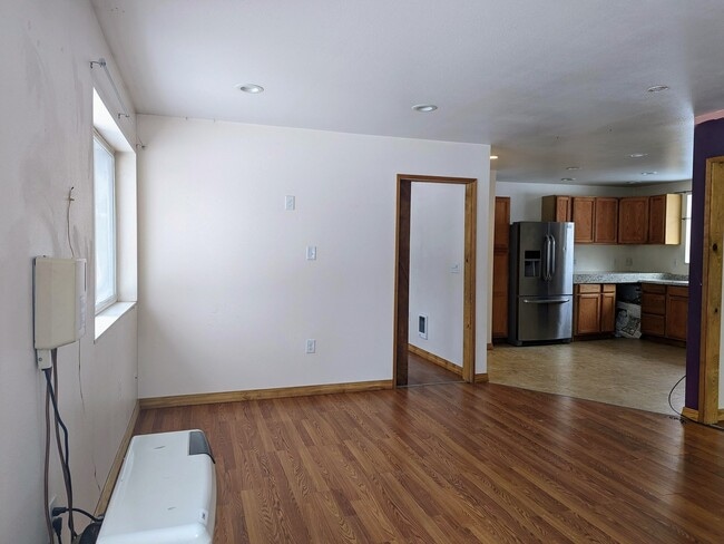 1235 Airline Dr Unit C