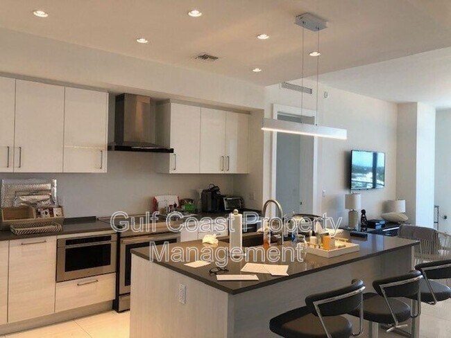 Photo - 111 S Pineapple Ave Unit 816