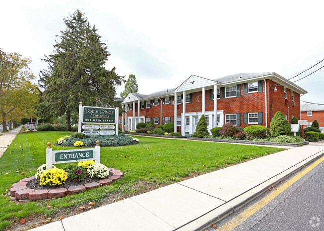 Building Photo - Toms River Apartments