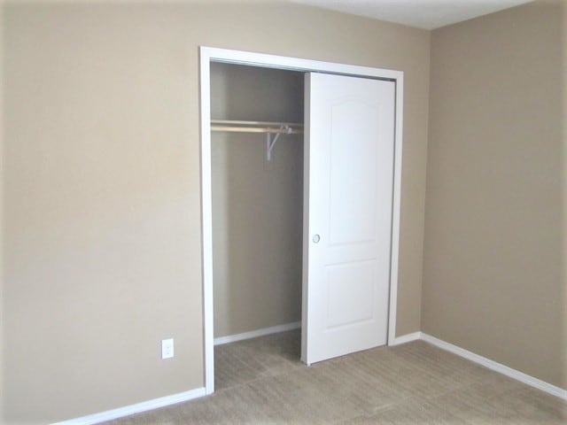 Photo - 946 Spring Valley Rd NE