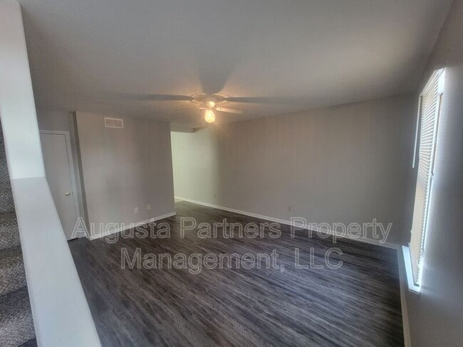 Photo - 119 Chalet North CT