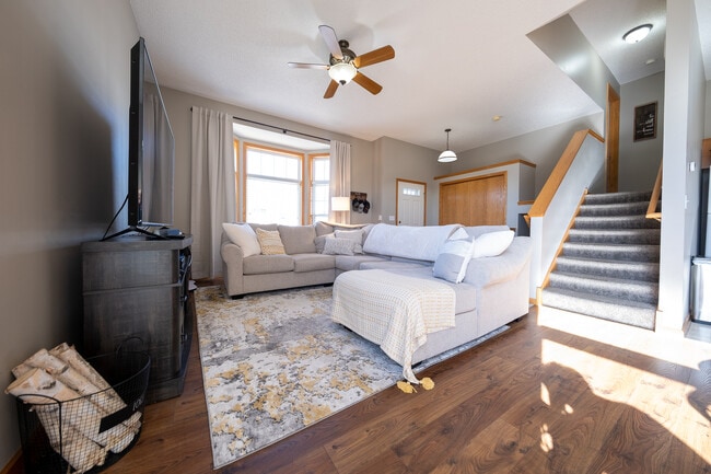 Photo - 20647 Hampshire Way