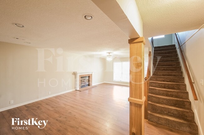 Photo - 4602 Hollow Ln