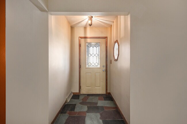 Photo - 1320 54th St SE