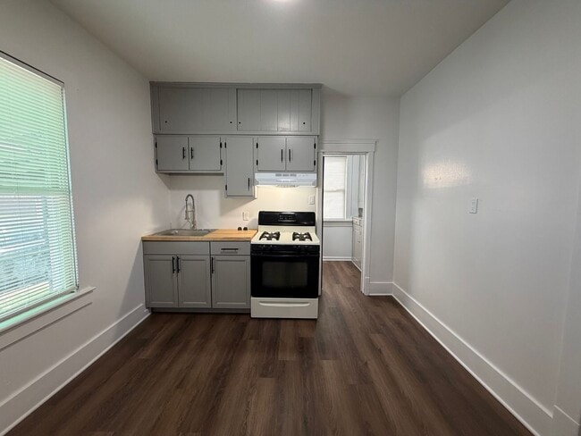 Photo - 1122-1124 Hoover Pl NW Canton Oh 44703   .UA .T1 Unit 1124