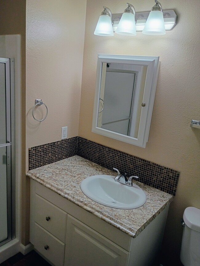 Photo - 41315 Sequoia Ln