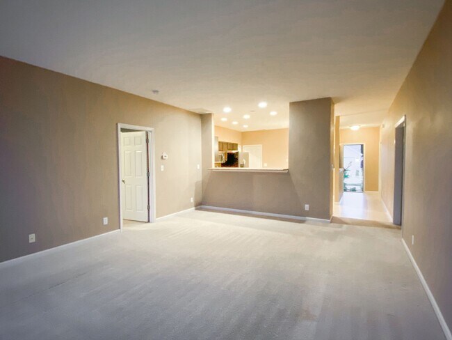 3 Bedroom Home In Lindberg Village