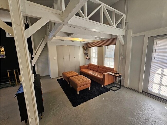 Photo - 74 Boulevard, B