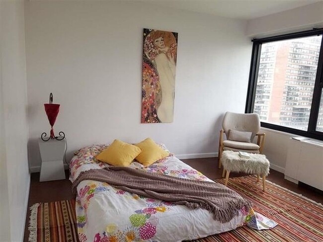 Photo - 135 Montgomery St Apartamento