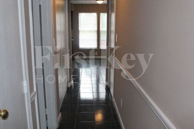 Photo - 1654 Beckenbauer Ln