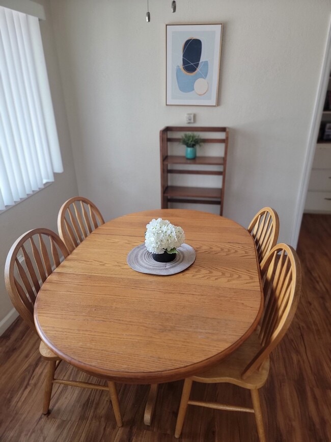 Photo - 1047 Coldwell Ave Unidad 3