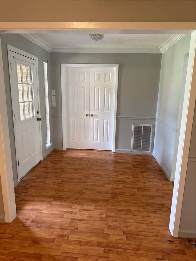 Photo - 403 Brandywyne Dr