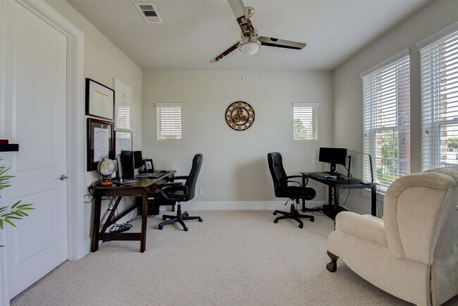 Photo - 9664 Knight Rd