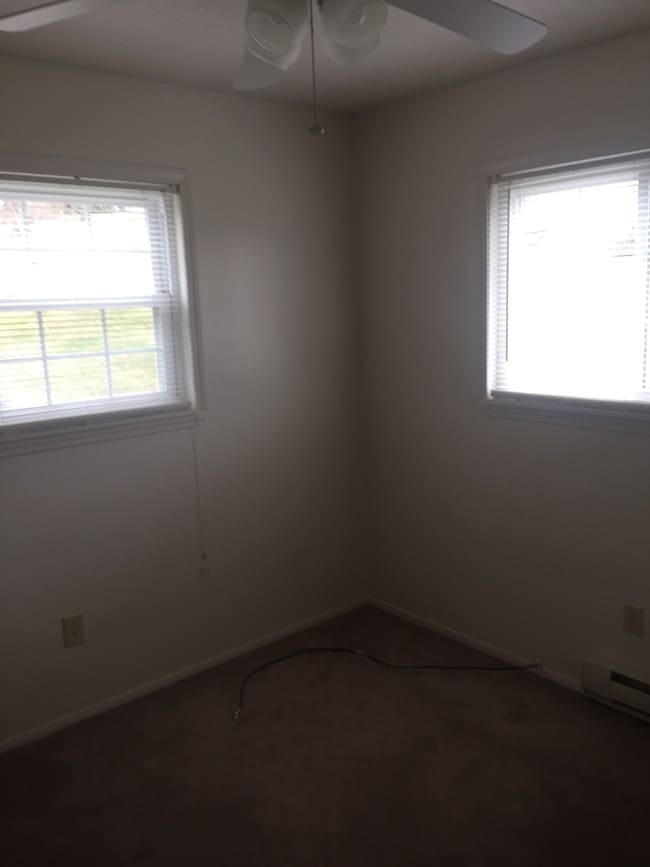 Bedroom. 1 - 816 Cain St Unit Apartment