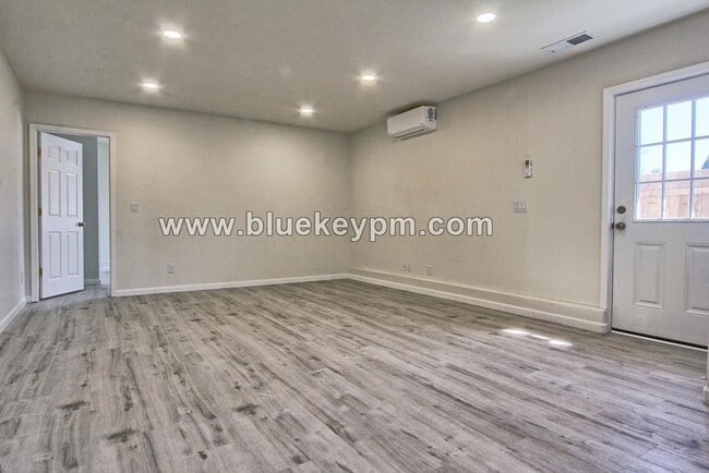 Photo - ADU 1 Bed, 1 Bath Unit in Well Established Neighborhood Near Silver Star Elementary