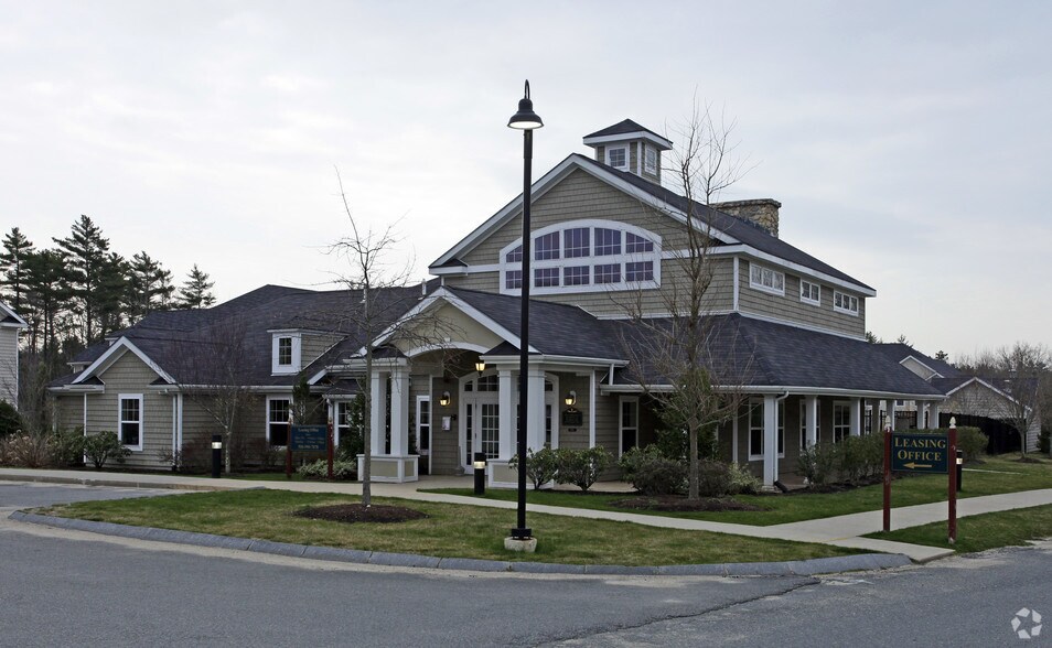 Dartmouth Woods Apartments For Rent in North Dartmouth, MA