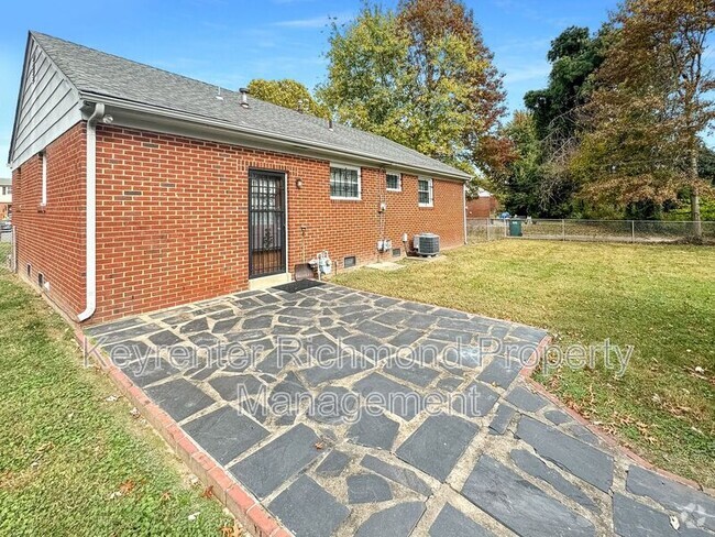 Building Photo - 4911 Laurie Ln Rental