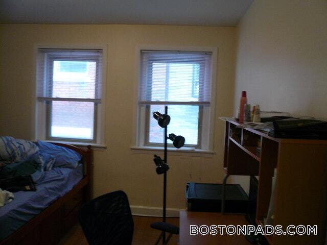 Photo - 879 Beacon St Unidad 43