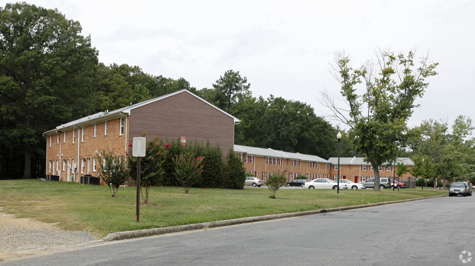 Highland Townhouses - Highland Townhouses