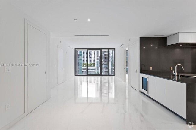 Building Photo - 300 Biscayne Blvd Way Unit 4609 Rental