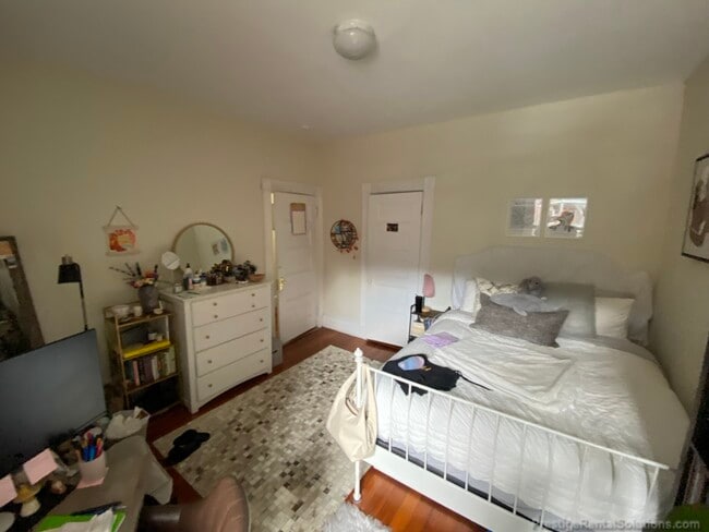 Photo - 1589 Beacon St Unit 4