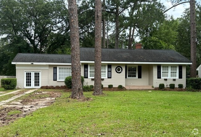 Building Photo - 3 Bedroom 2 Bath Rental