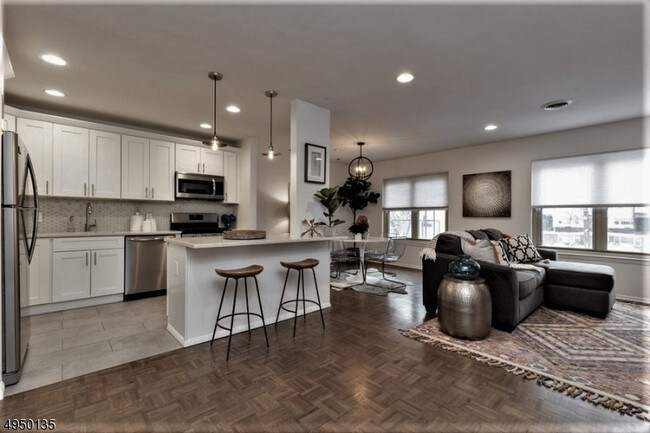 Photo - 27 S Mountain Ave