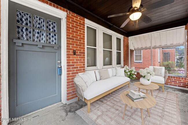 Photo - 59 W 55th St