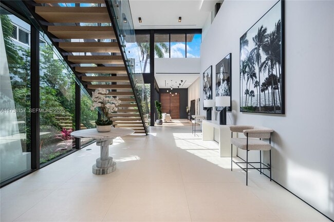 Photo - 1369 N Venetian Way