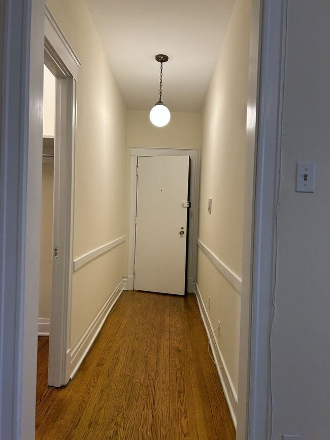 Photo - 5440-42 N Winthrop Ave