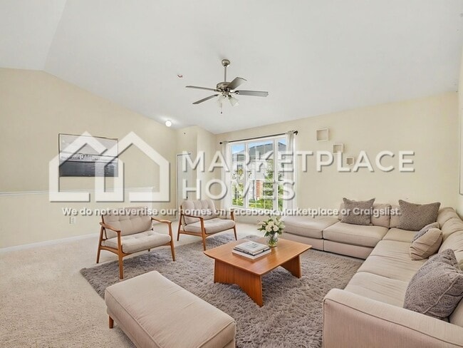 Building Photo - 2804 Riversedge Dr