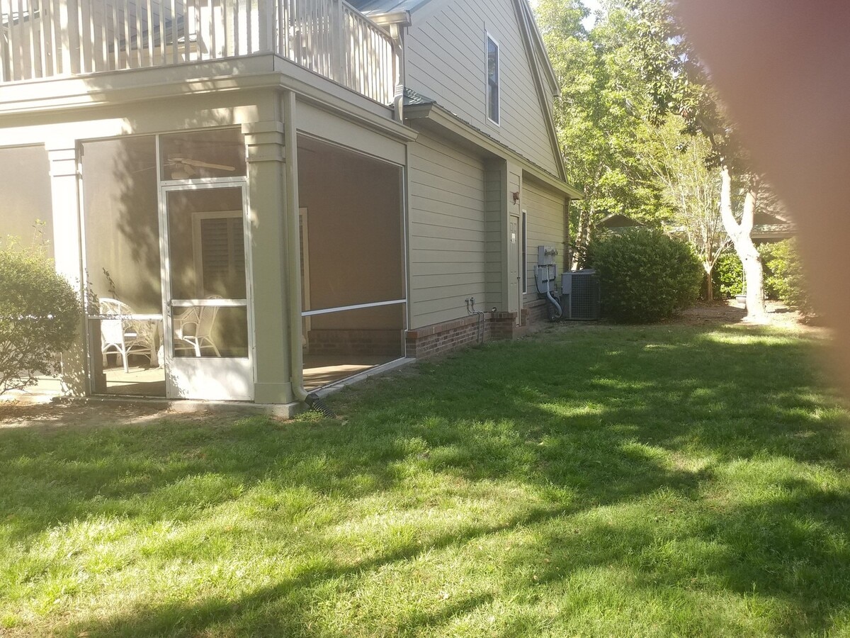 Photo - 92 12 Oaks Dr