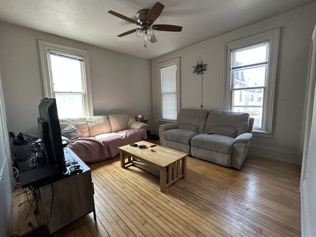 Photo - 108 E Dayton St