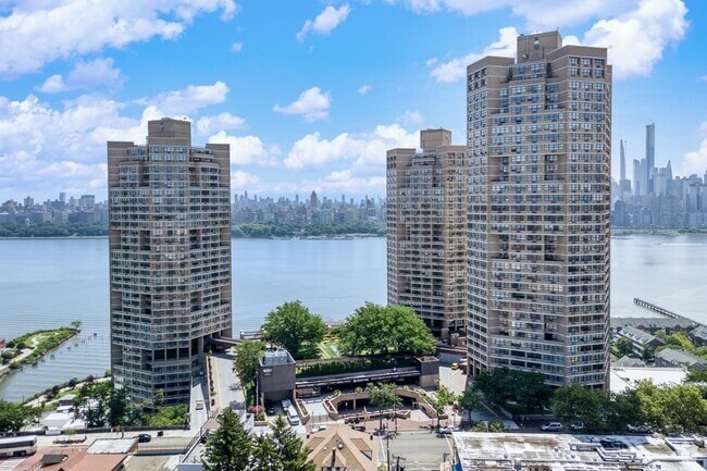 Building Photo - 7004 JFK Blvd E Unit 37A Rental
